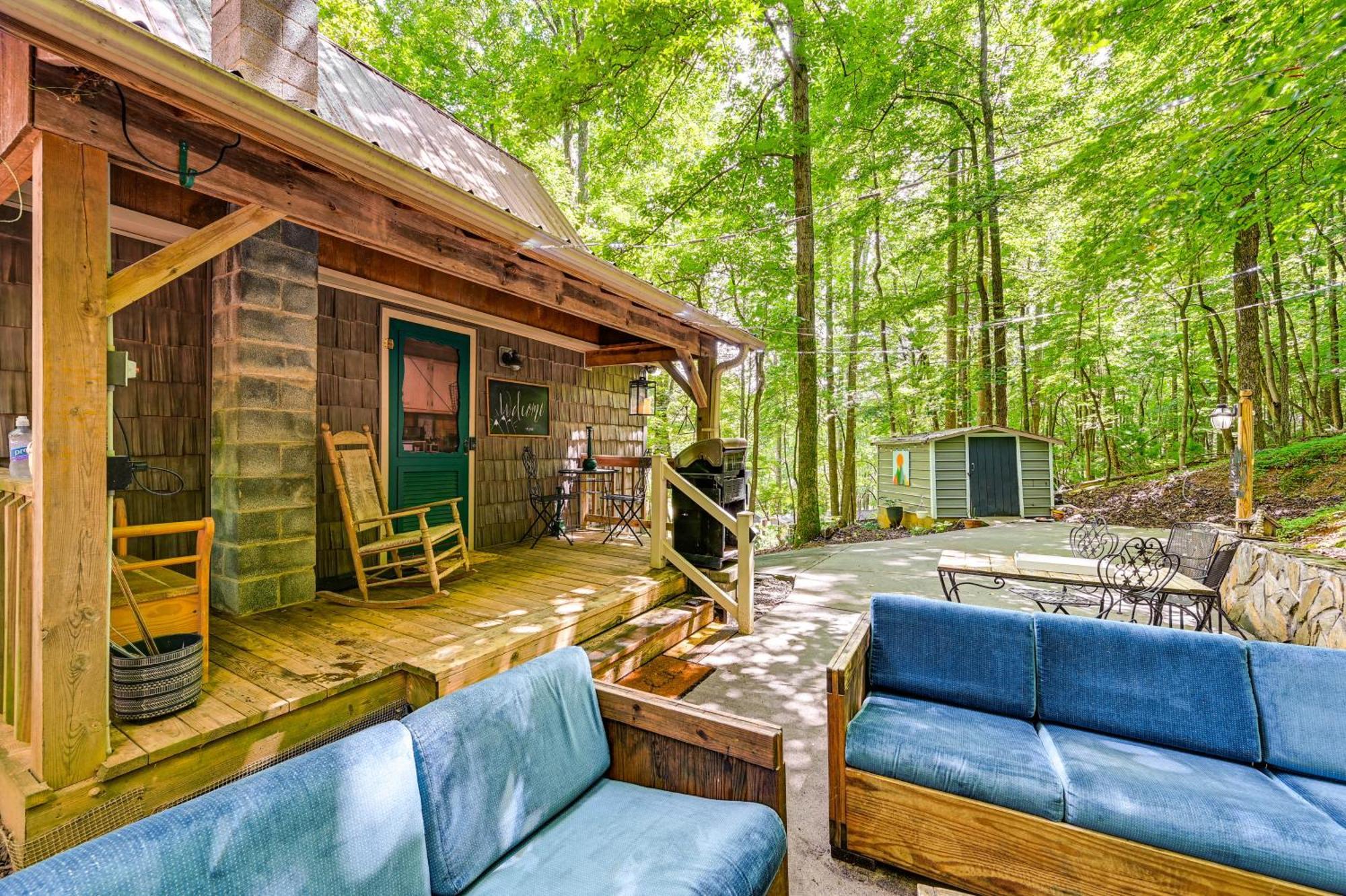 Charming Roaring Gap Cabin With Patio And Fire Pit! Villa Abshers Exterior photo